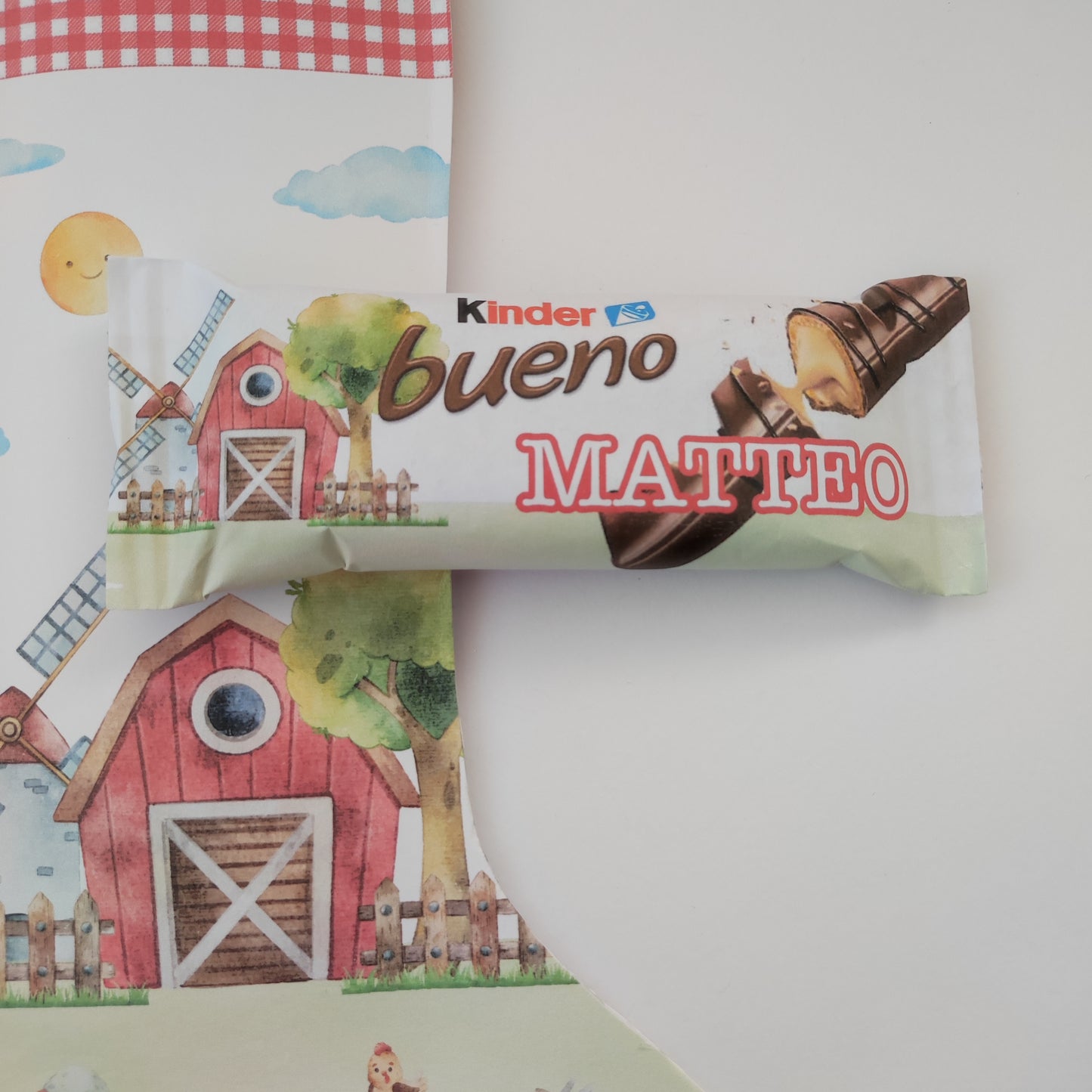 Calza della befana in carta con snack personalizzati