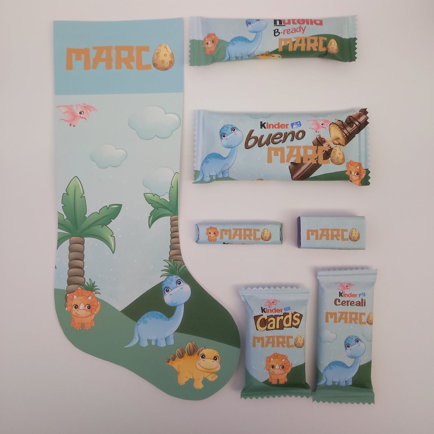 Calza della befana in carta con snack personalizzati