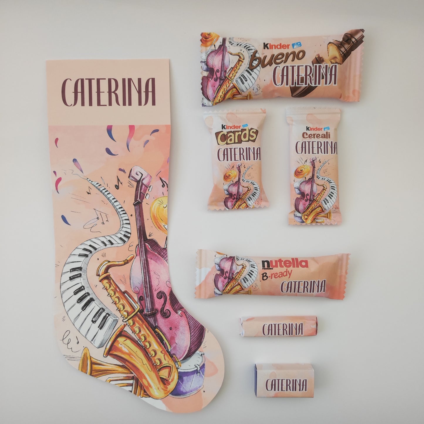 Calza della befana in carta con snack personalizzati